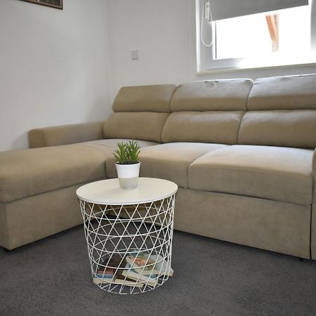 Apartmani Cvangic Vir Exterior foto